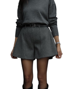 Κοντό με ζώνη